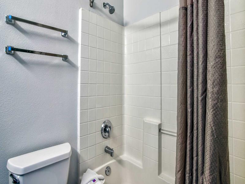 Motel 6 Hesperia, CA - West Main Street - I-15 image