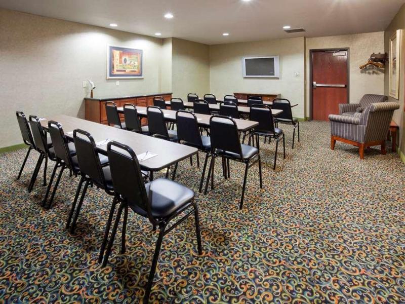 GrandStay Hotel & Suites Becker-Big Lake
