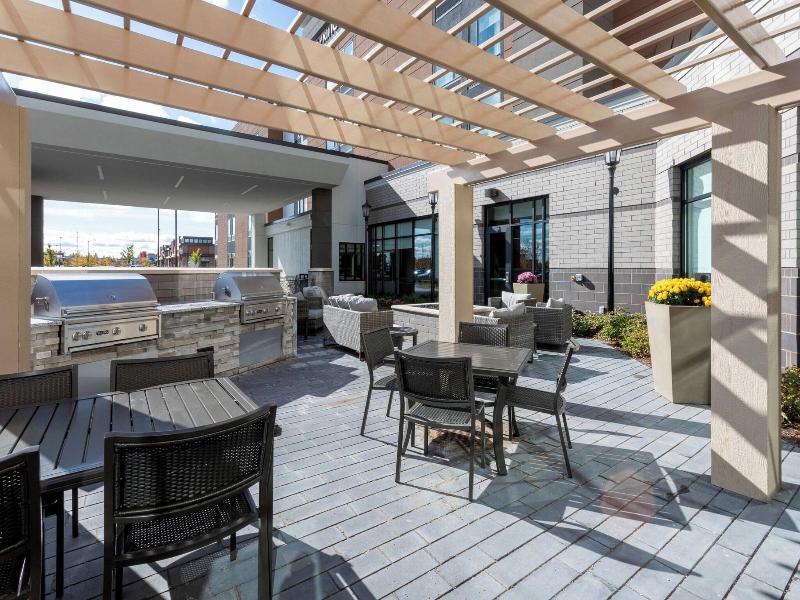 Springhill Suites By Marriott Minneapolis Maple Gr image