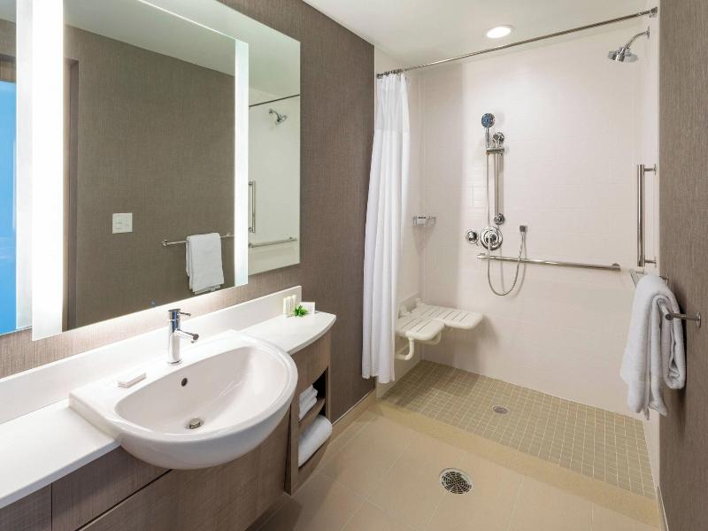Springhill Suites By Marriott Minneapolis Maple Gr image