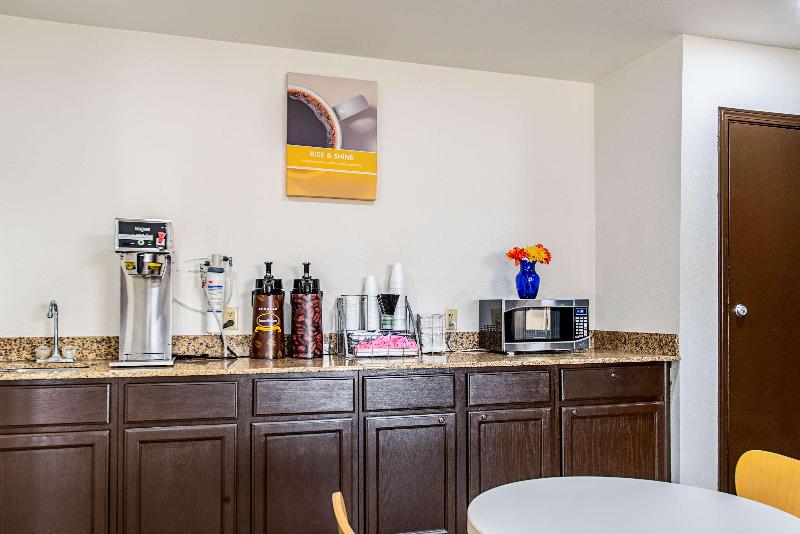 Motel 6 Lebanon, IN image