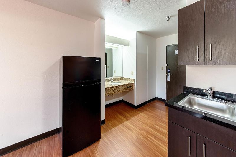 Motel 6 Lebanon, IN image