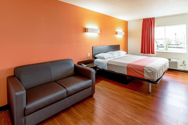 Motel 6 Lebanon, IN image