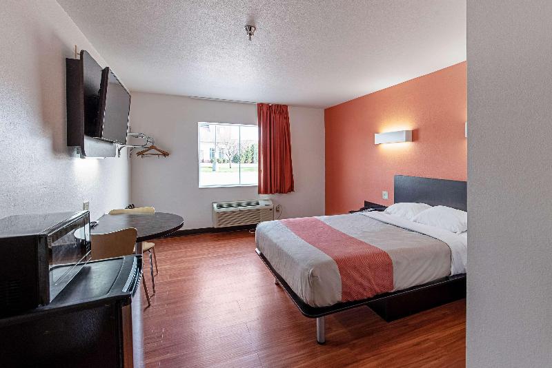 Motel 6 Lebanon, IN image