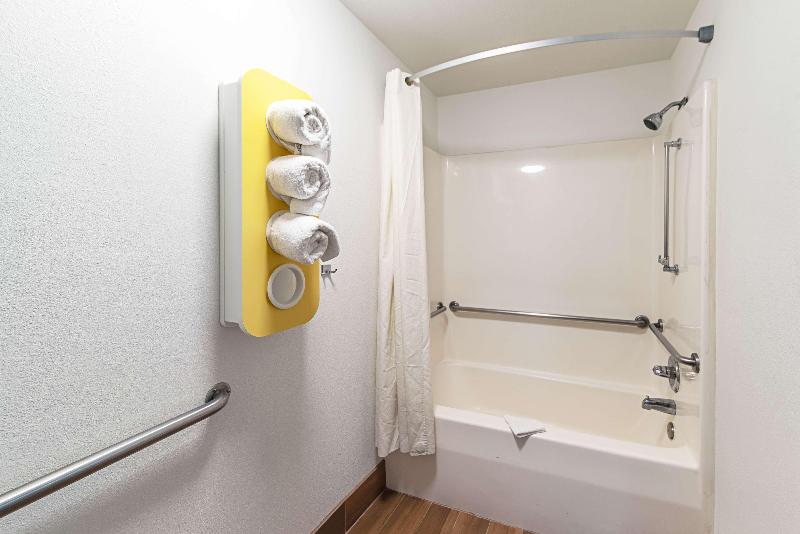 Motel 6 Lebanon, IN image