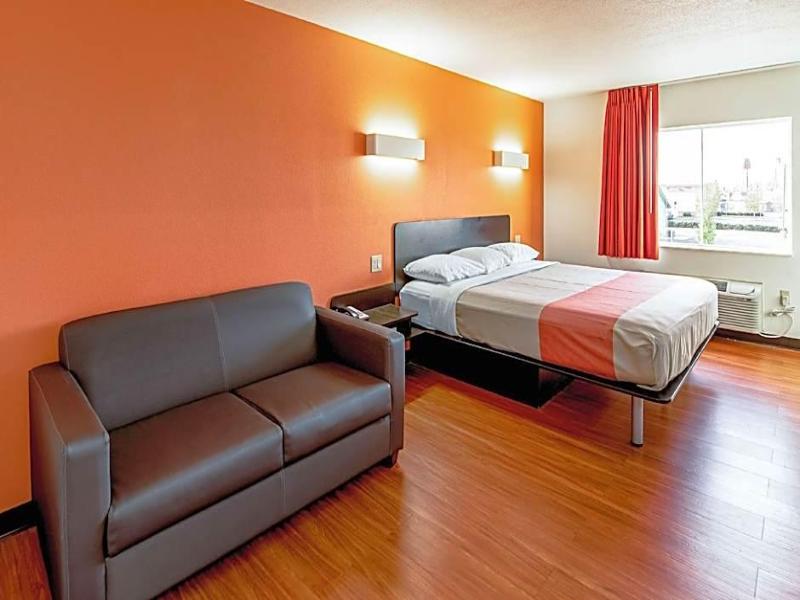 Motel 6 Lebanon, IN image