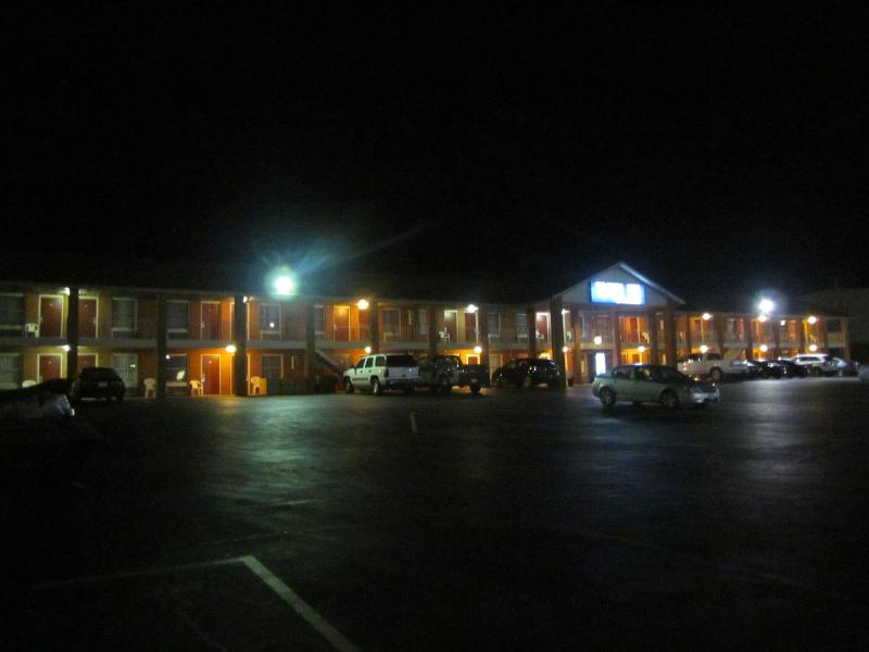 Travel Inn & Suites image