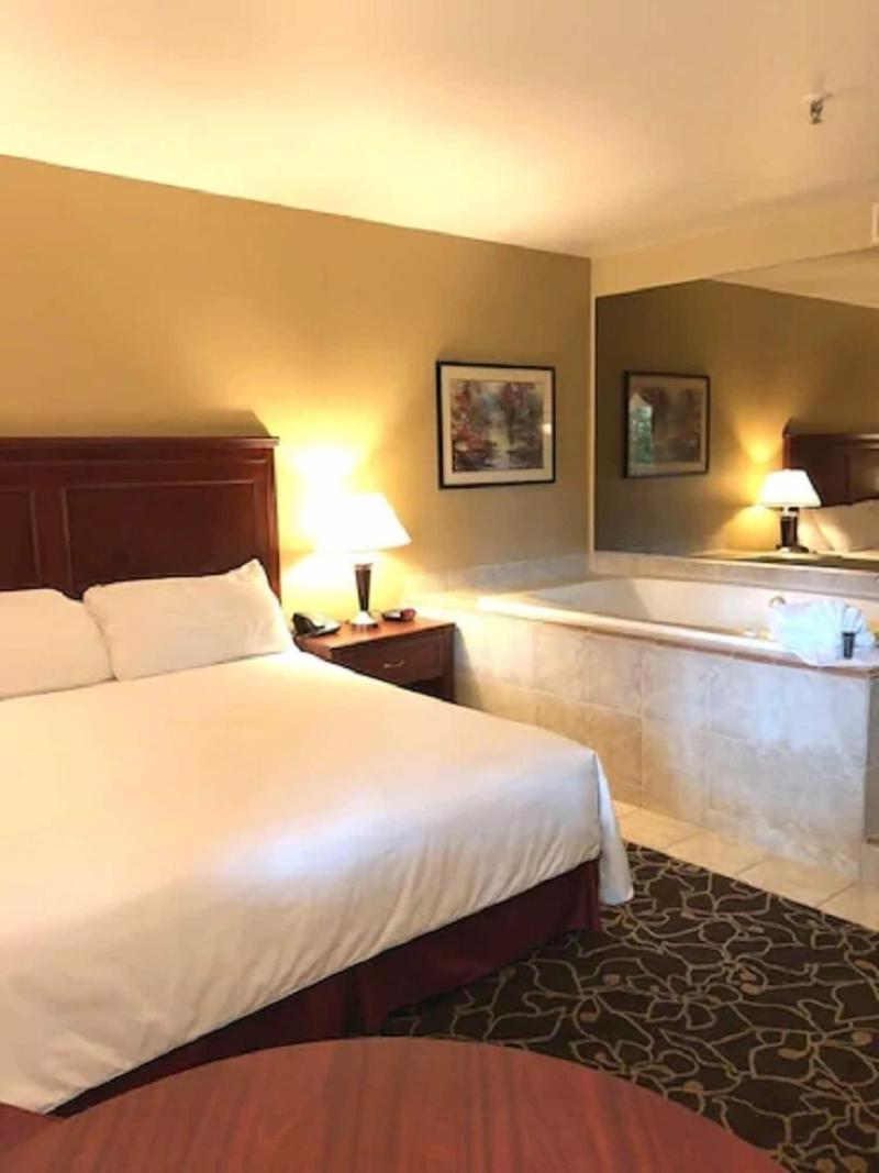 Wendover Nugget Hotel & Casino image