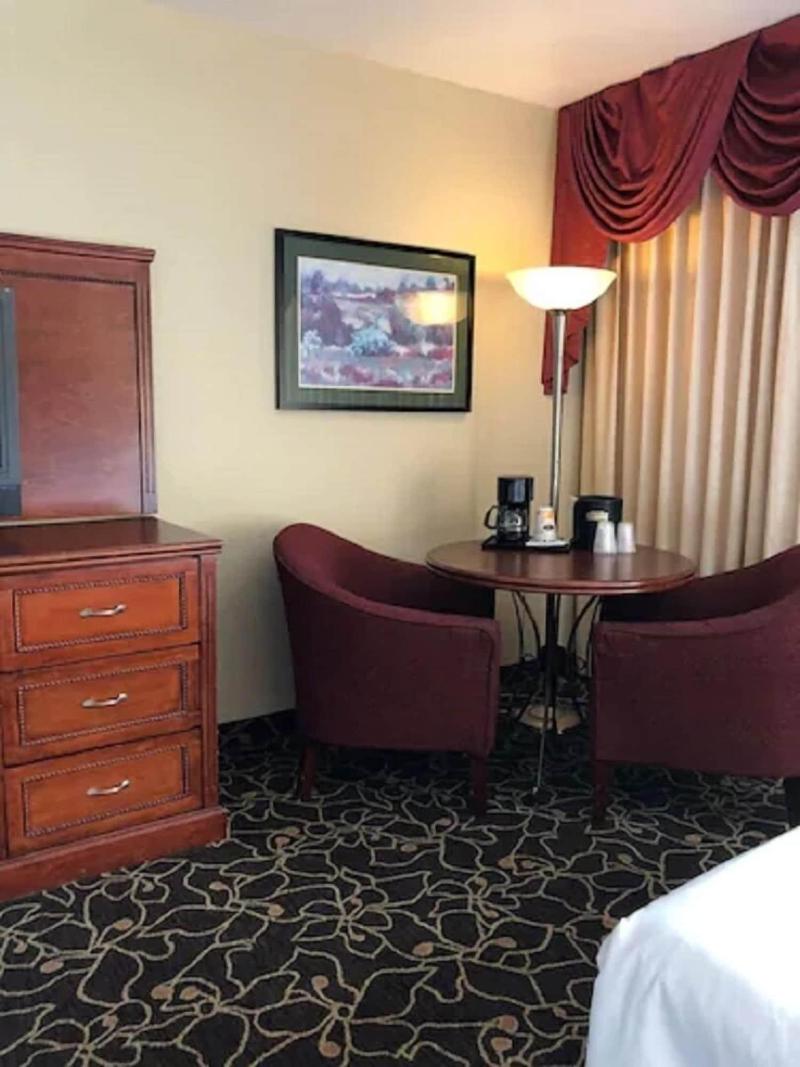 Wendover Nugget Hotel & Casino image