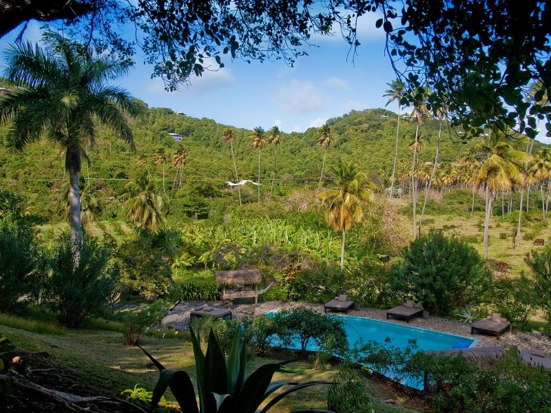 Firefly Plantation Bequia image