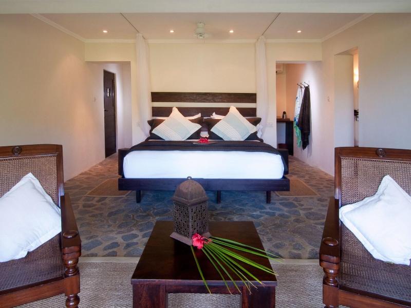 Firefly Plantation Bequia image