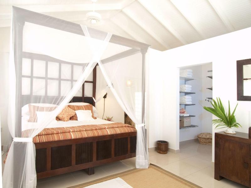 Firefly Plantation Bequia image