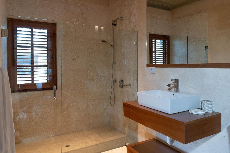 Firefly Plantation Bequia image