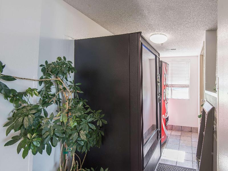 Motel 6 Lawrence, Ks image