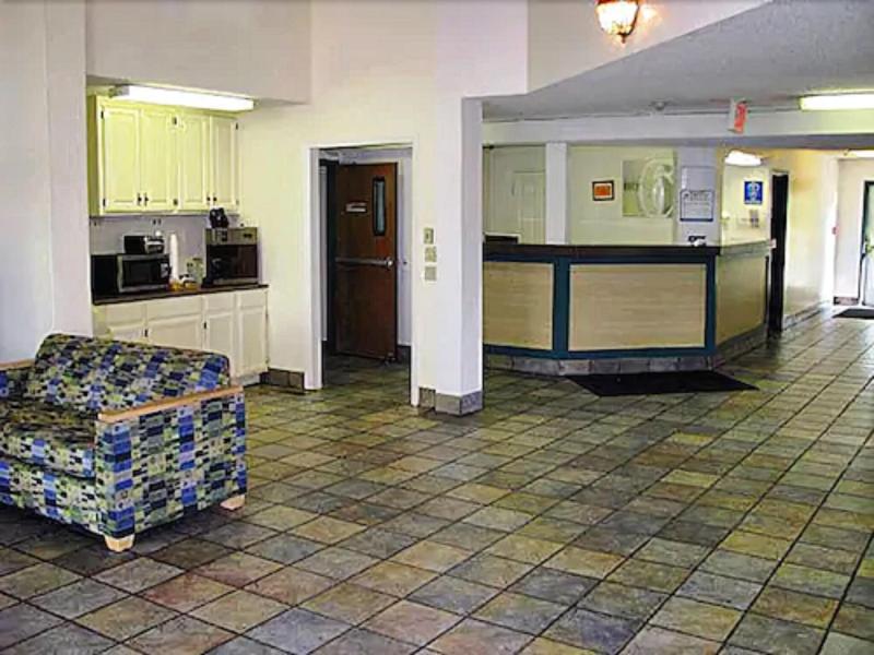 Motel 6 Lawrence, Ks image