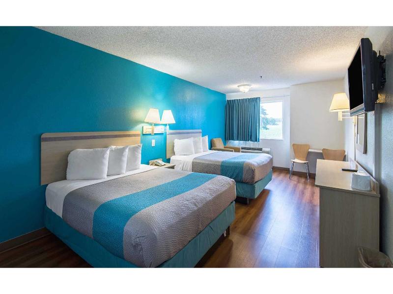 Motel 6 Lawrence, Ks image