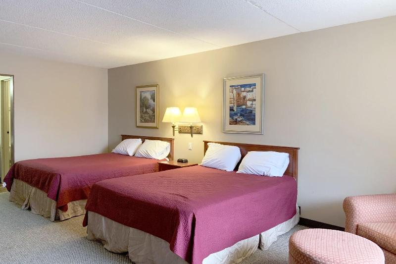OYO Hotel Paris TN US-79 image