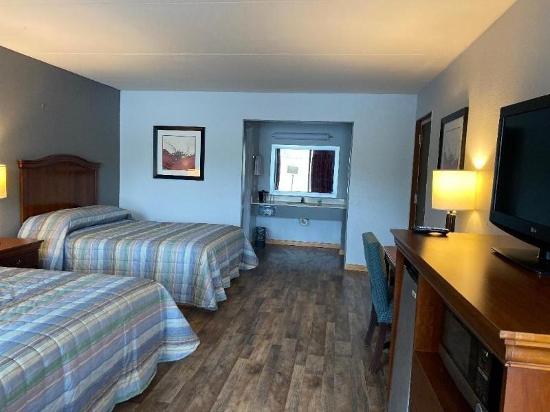 OYO Hotel Paris TN US-79 image