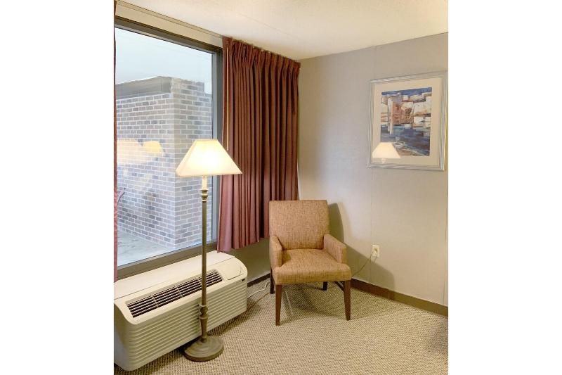 OYO Hotel Paris TN US-79 image