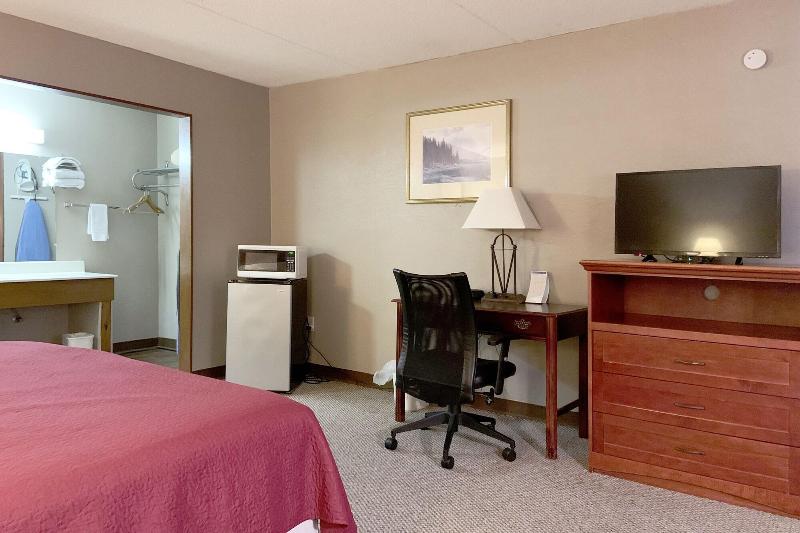 OYO Hotel Paris TN US-79 image