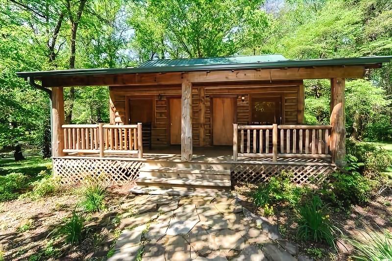 Dancing Bear Lodge image