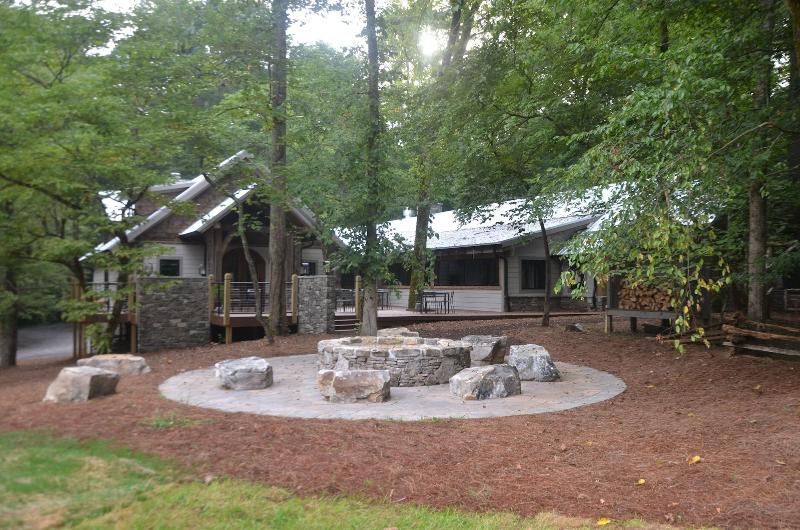 Dancing Bear Lodge image