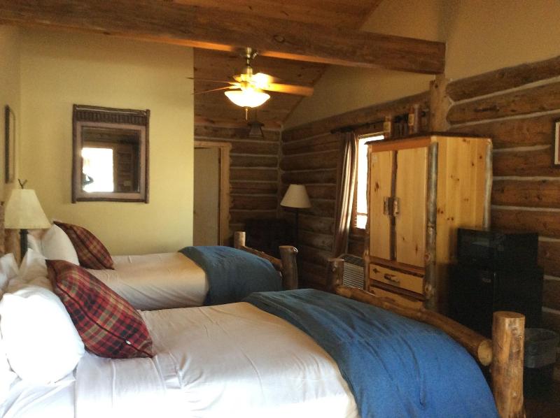 Dancing Bear Lodge image