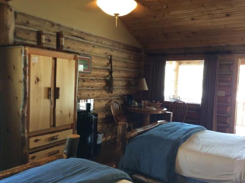 Dancing Bear Lodge image