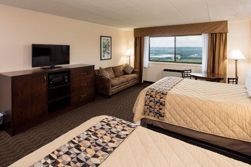 Chestnut Mountain Resort image