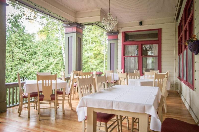 Terrace Inn And 1911 Restaurant image