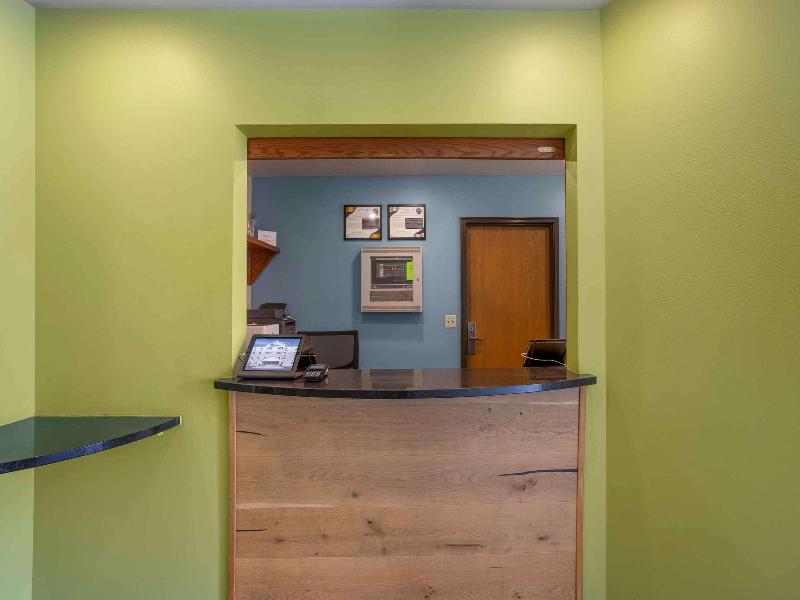 Woodspring Suites Provo American Fork image