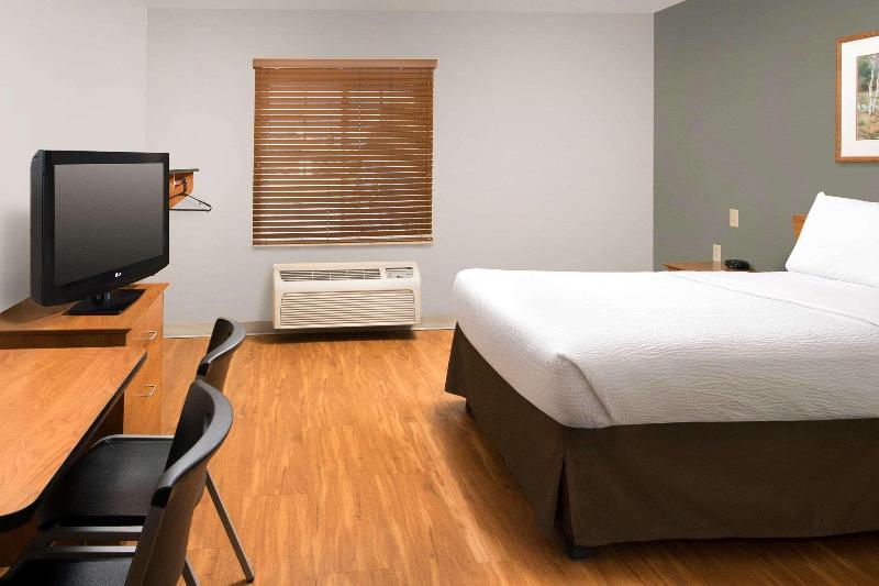 Woodspring Suites Provo American Fork image