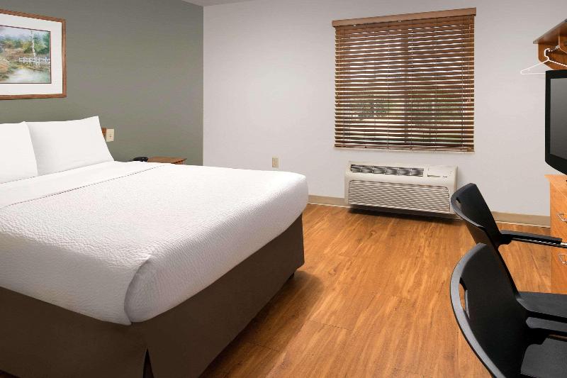 Woodspring Suites Provo American Fork image