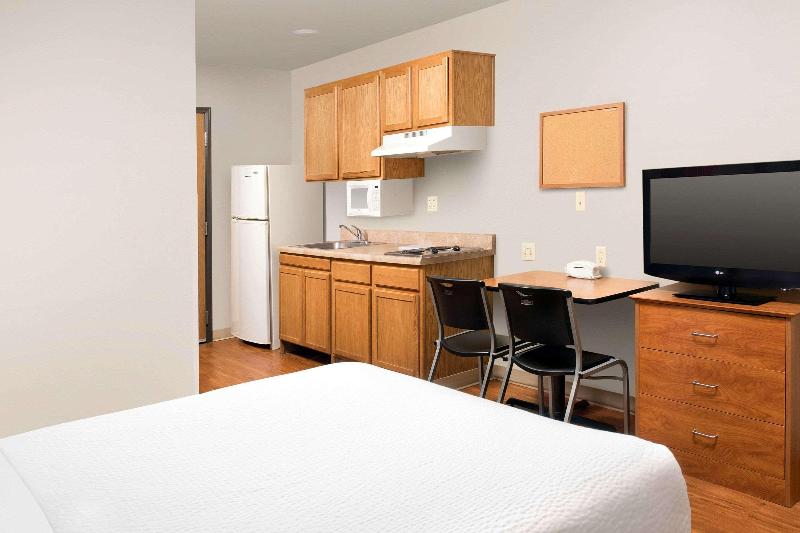 Woodspring Suites Provo American Fork image