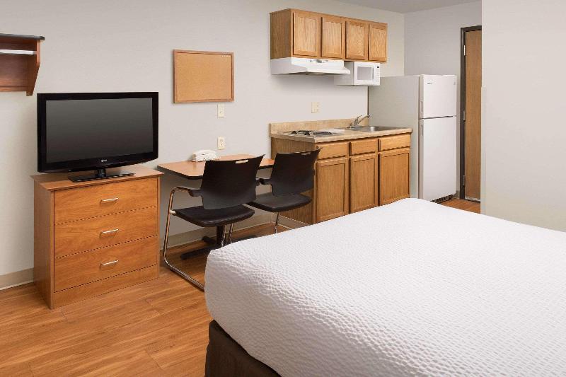 Woodspring Suites Provo American Fork image