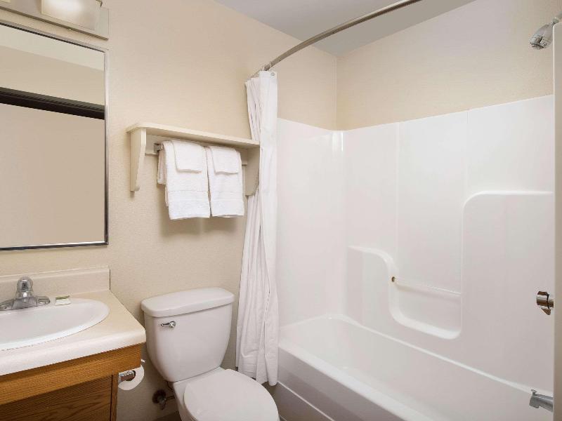 Woodspring Suites Provo American Fork image