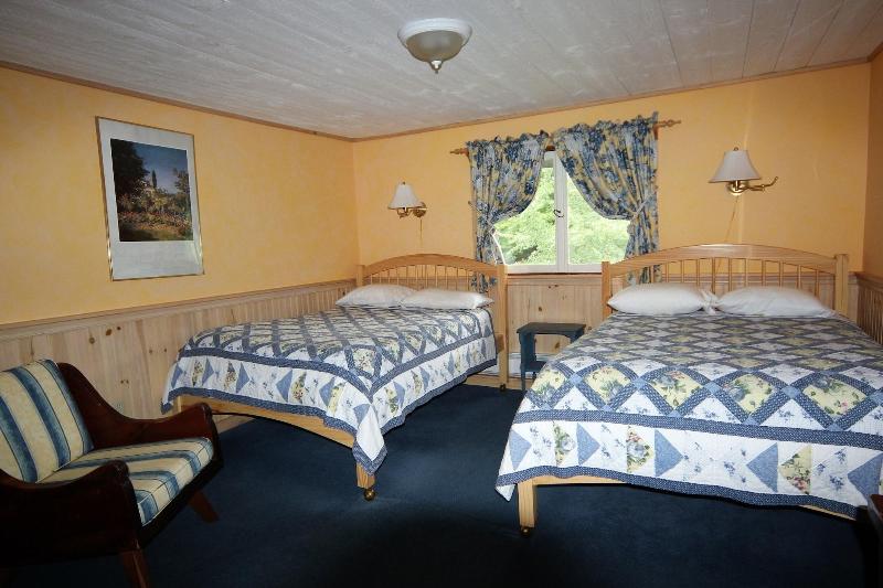 Blue Gentian Lodge At Magic Mountain image