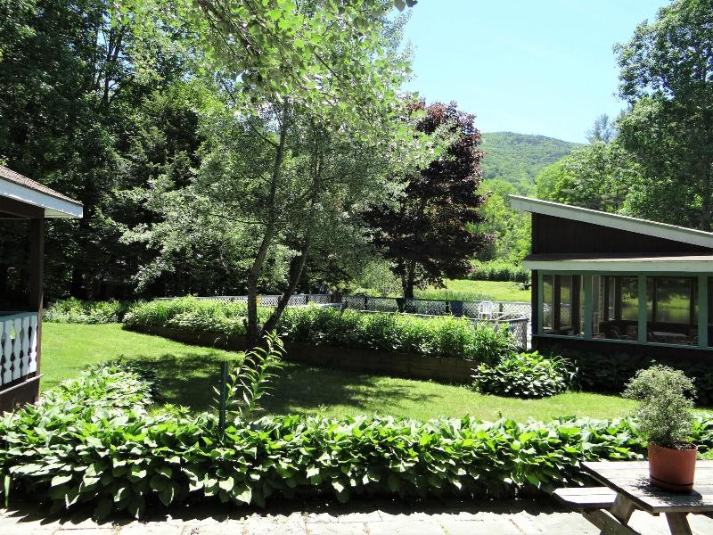 Blue Gentian Lodge At Magic Mountain image