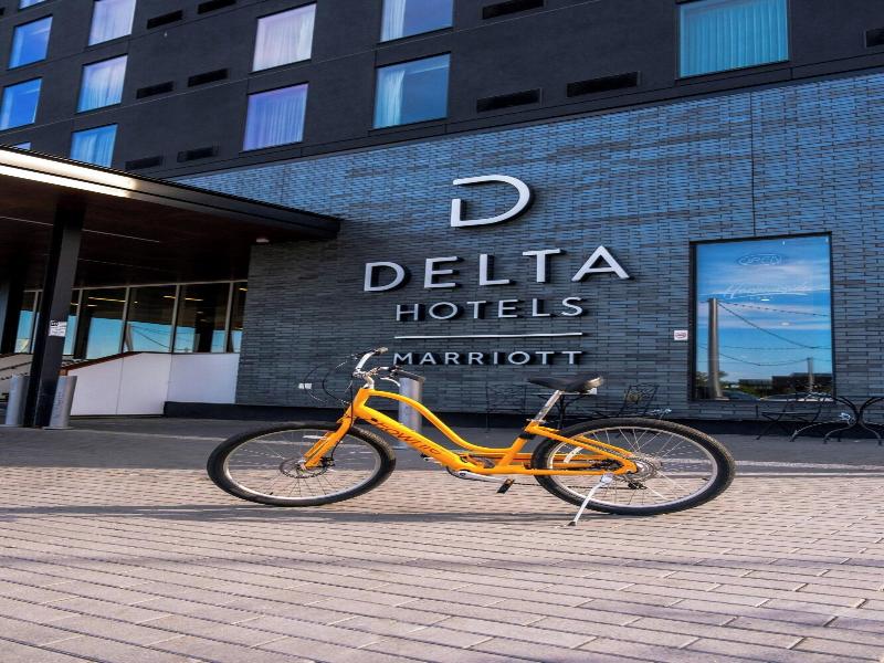 Delta Hotels By Marriott Thunder Bay image