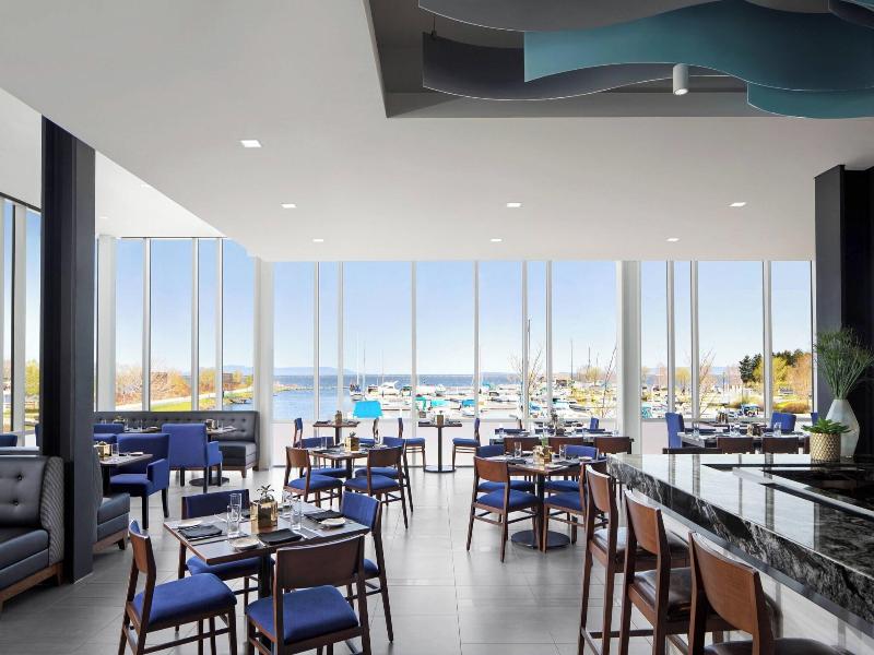 Delta Hotels By Marriott Thunder Bay image