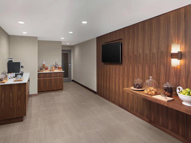 Delta Hotels By Marriott Thunder Bay image