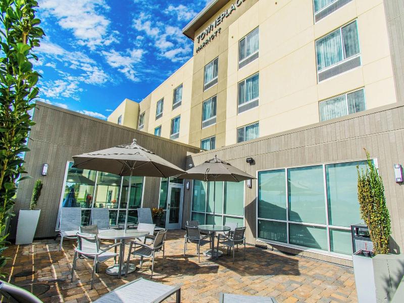 Towneplace Suites By Marriott Evansville Newburgh image