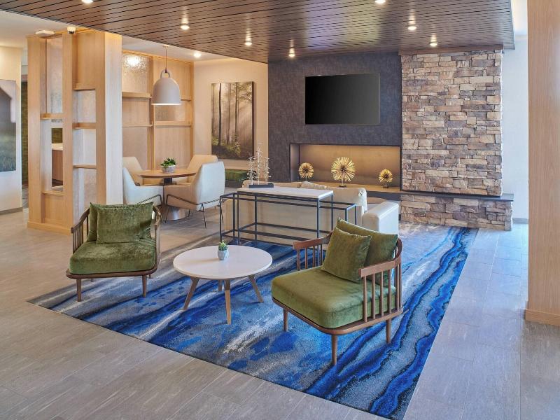 Fairfield Inn & Suites by Marriott Louisville Jeff image