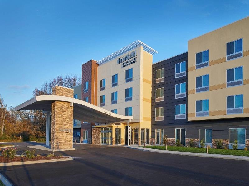 Fairfield Inn & Suites by Marriott Louisville Jeff image