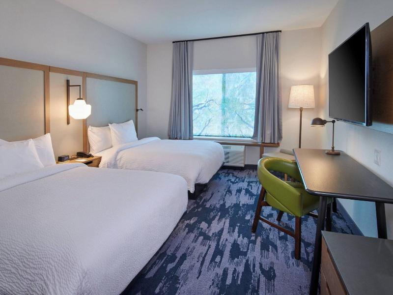 Fairfield Inn & Suites by Marriott Louisville Jeff image