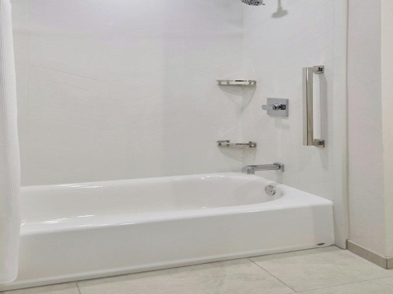 Fairfield Inn & Suites by Marriott Louisville Jeff image
