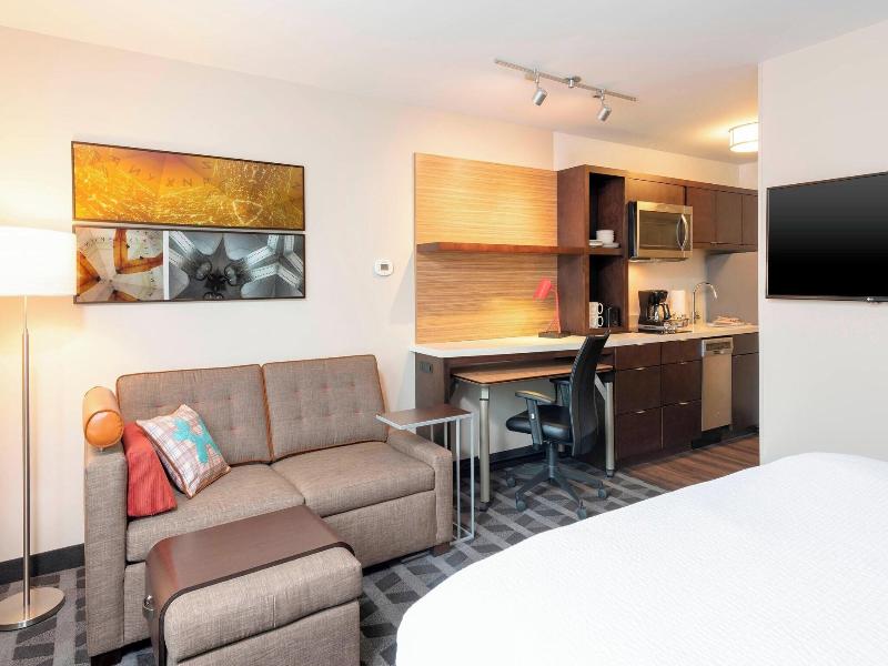 Towneplace Suites By Marriott Louisville North image