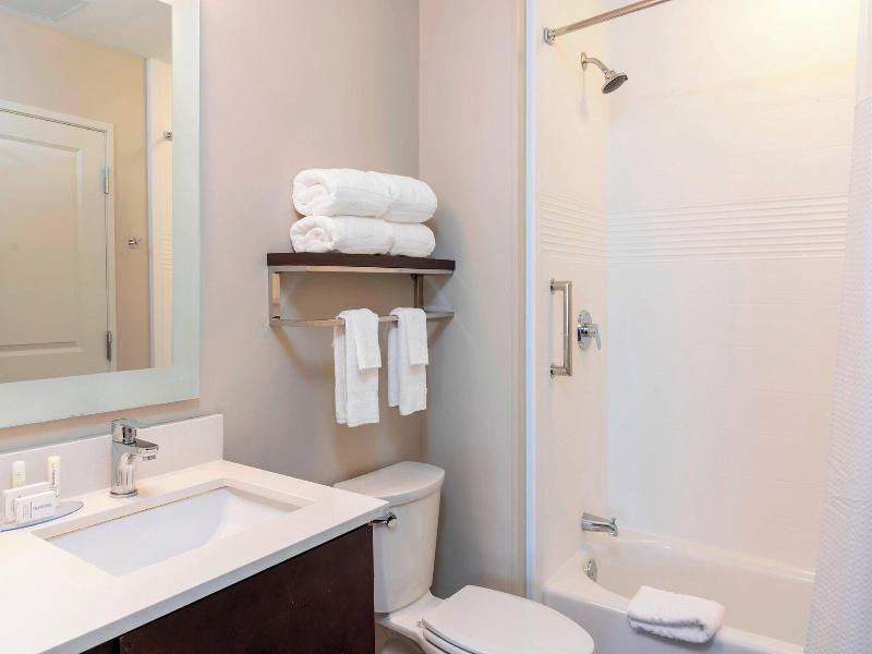 Towneplace Suites By Marriott Louisville North image