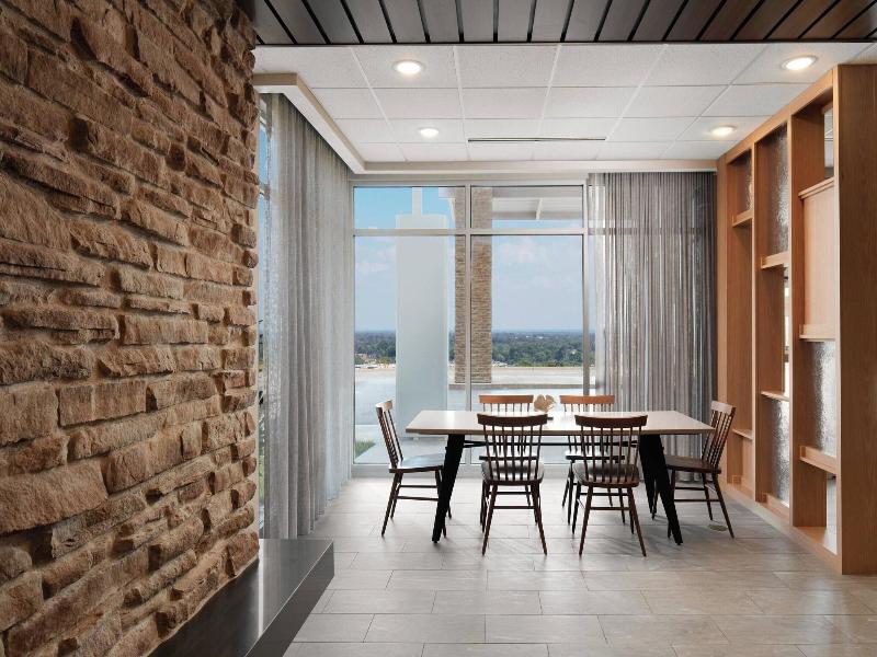 Fairfield Inn & Suites by Marriott Louisville New  image