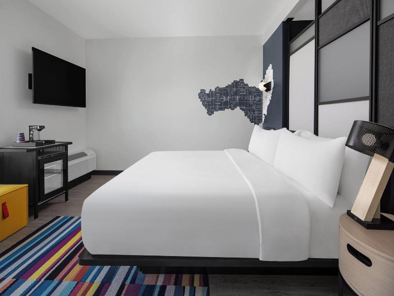 Aloft Tampa Midtown image